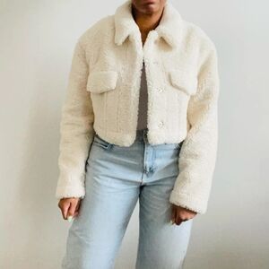 Zara cream cropped faux shearling jacket
